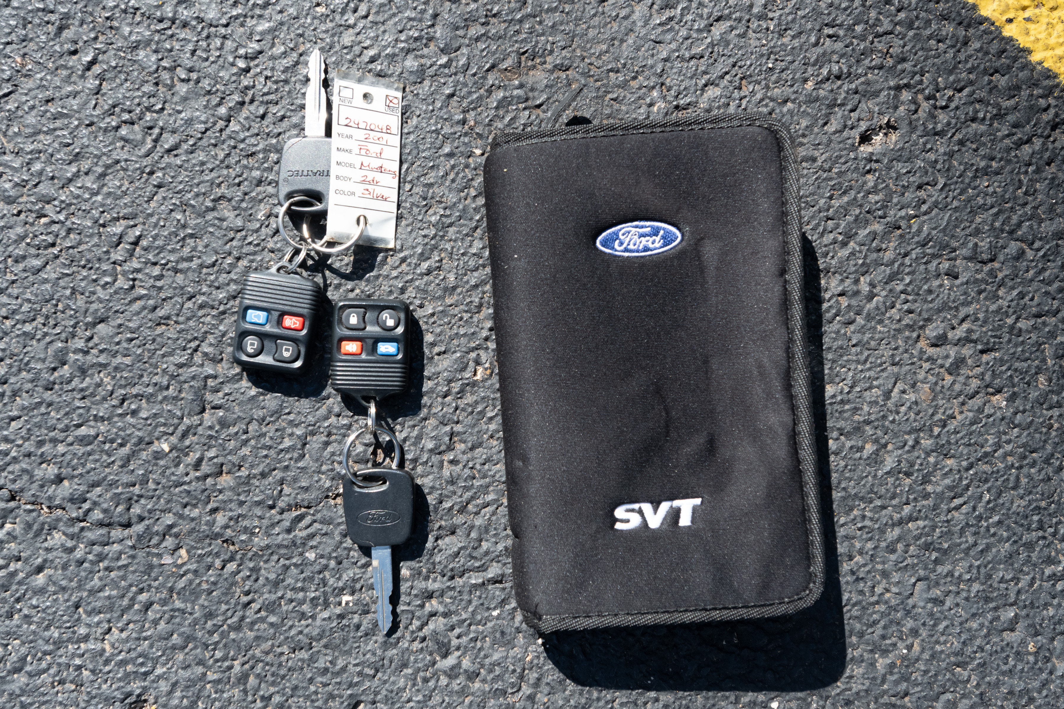 Used 2001 Ford Mustang Cobra RWD image 32