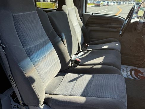 Used 2002 Ford F250 2WD Crew Cab Super Duty image 15