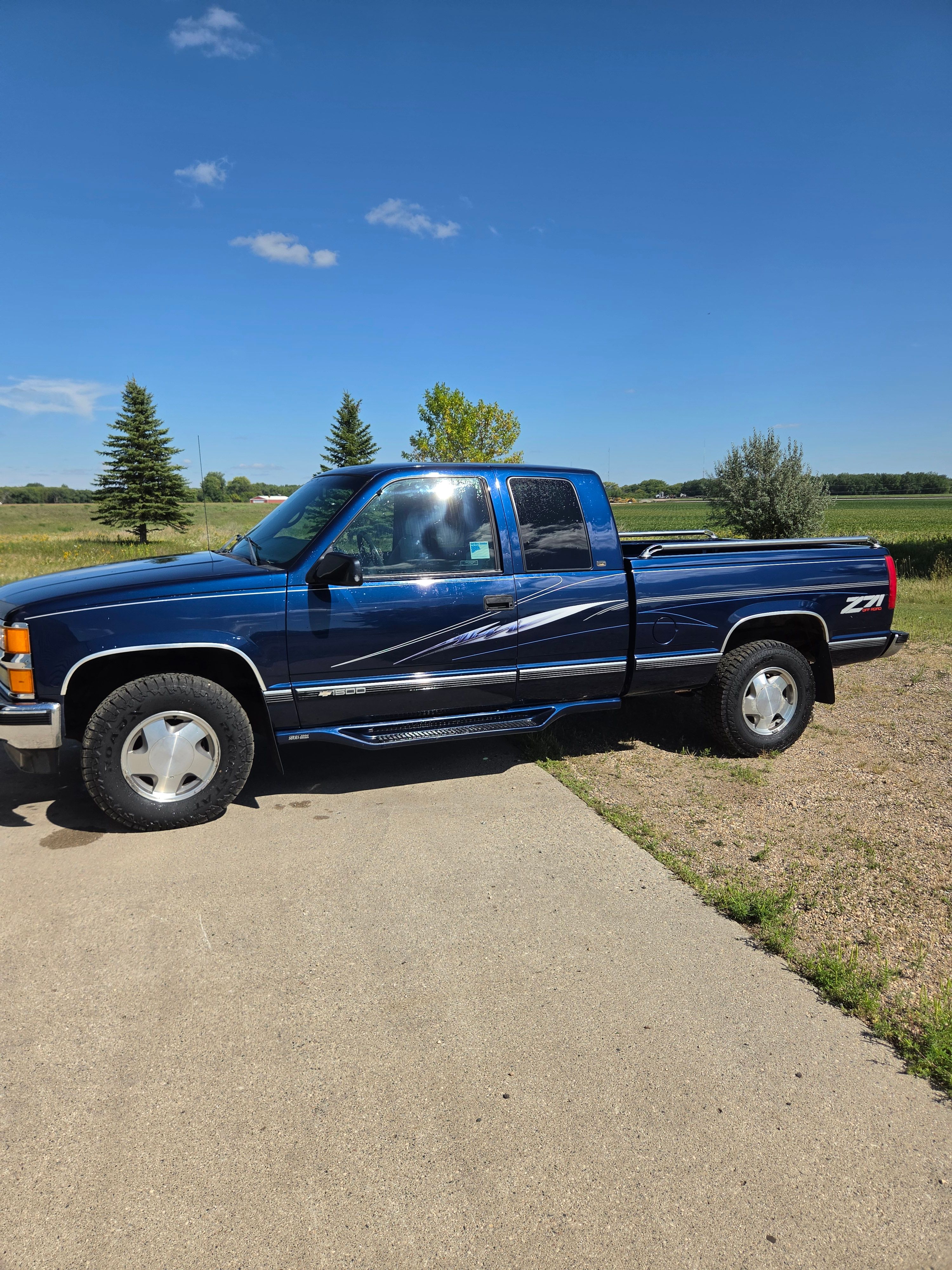 Used 1998 Chevrolet Silverado 1500 4x4 Extended Cab w/ Preferred Equipment Group 3 image 6