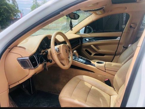 Used 2011 Porsche Panamera image 11
