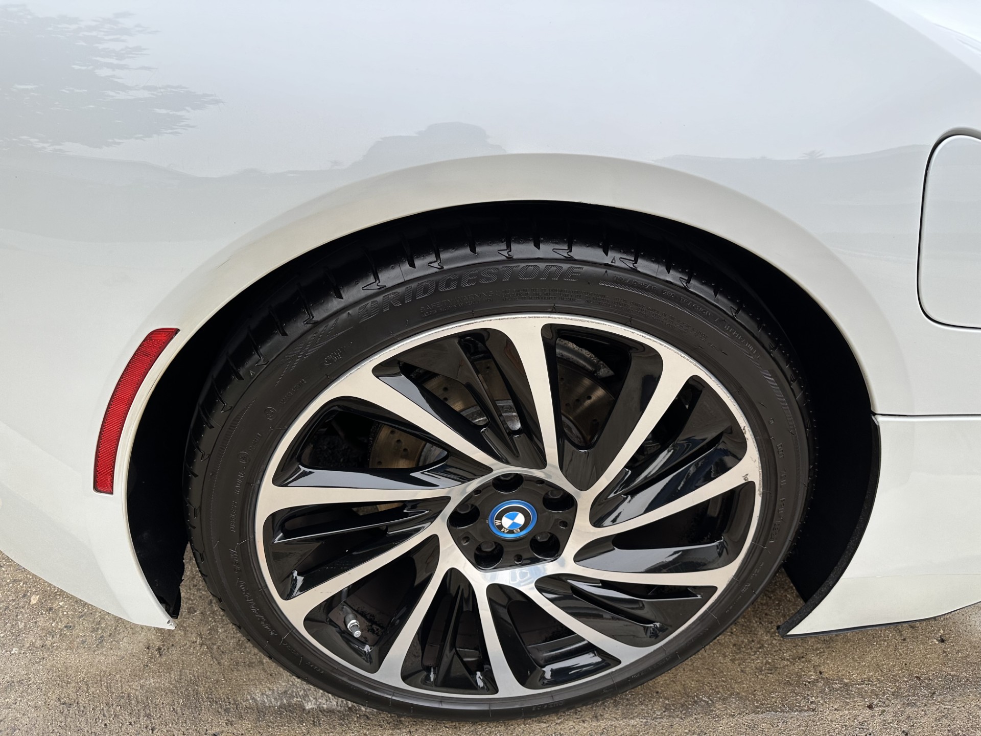 Used 2016 BMW i8 AWD/4WD image 9