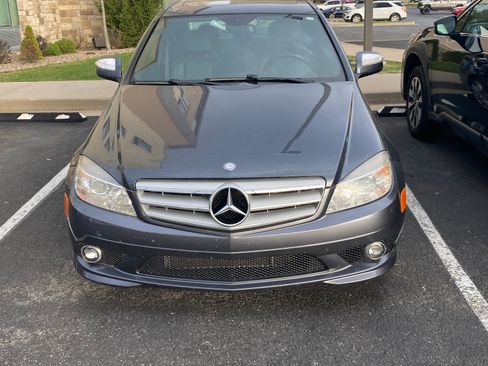 Used 2009 Mercedes-Benz C 300 4MATIC Sedan image 2