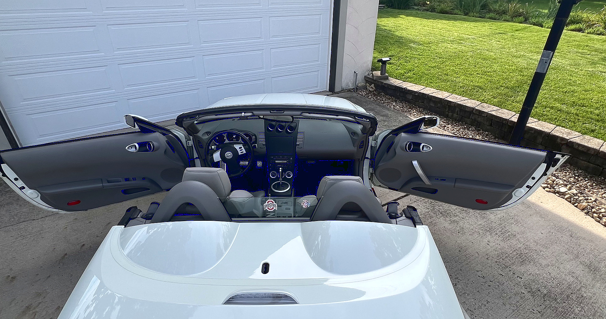 Used 2004 Nissan 350Z Touring RWD image 8