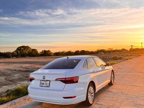 Used 2019 Volkswagen Jetta S w/ Driver Assistance Package FWD image 4