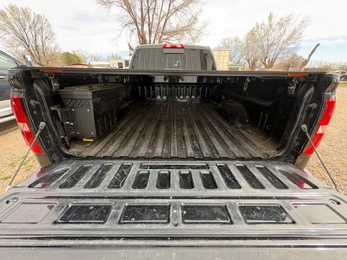 Used 2015 GMC Sierra 1500 SLT w/ SLT Preferred Package AWD/4WD image 13
