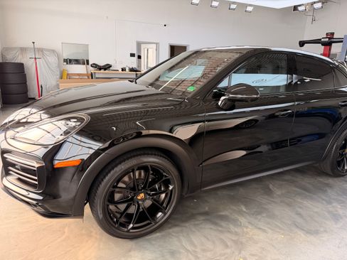 Used 2023 Porsche Cayenne GTS image 17