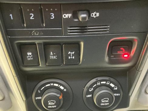 Used 2020 Toyota 4Runner TRD Off-Road Premium image 18