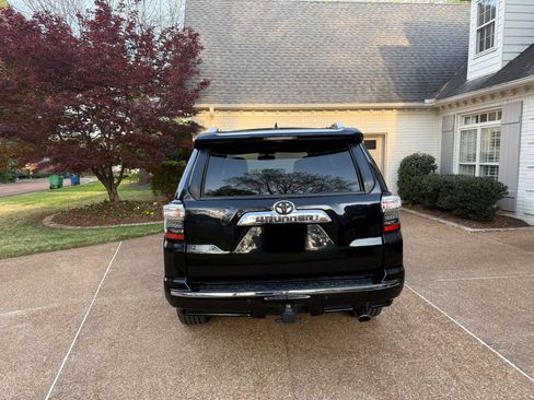 Used 2014 Toyota 4Runner Limited image 6