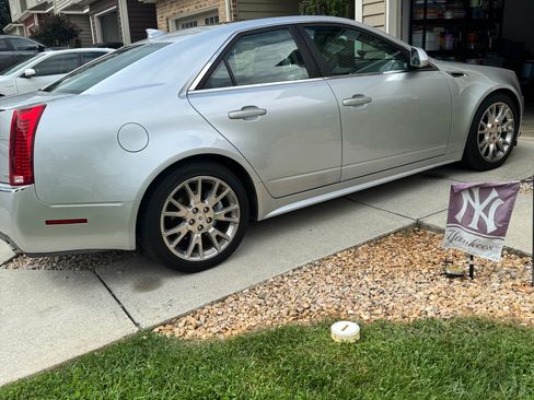 Used 2012 Cadillac CTS Premium AWD/4WD image 2
