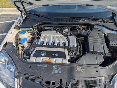 Used 2008 Volkswagen R32 image 17