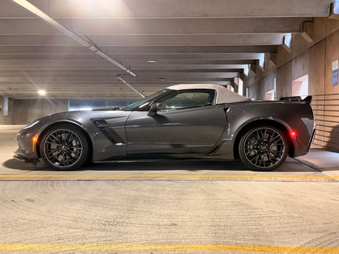 Used 2017 Chevrolet Corvette Z06 image 1