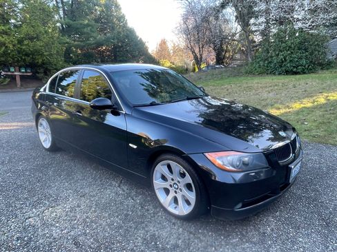 Used 2006 BMW 330i Sedan image 2
