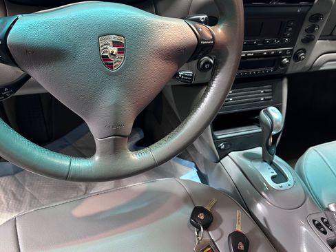 Used 2003 Porsche 911 Carrera image 8