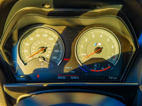 Used 2017 BMW M2 image 29
