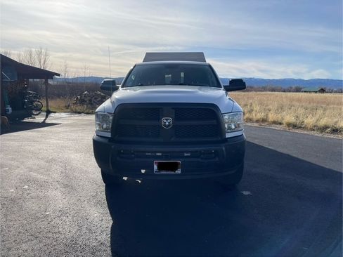 Used 2017 RAM 2500 Tradesman image 11