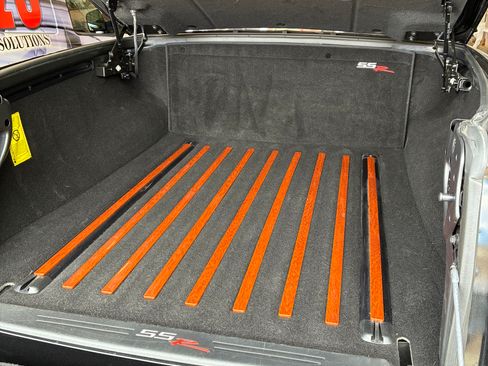 Used 2005 Chevrolet SSR w/ Preferred Equipment Group image 19