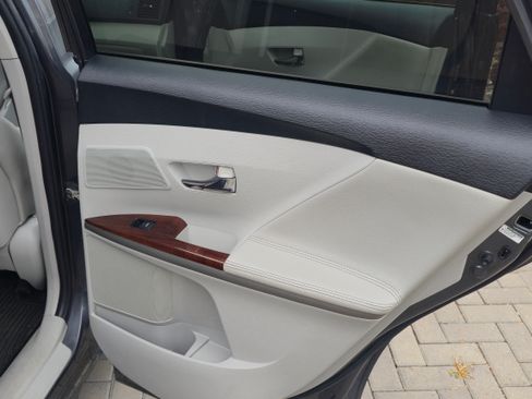 Used 2009 Toyota Venza AWD image 20