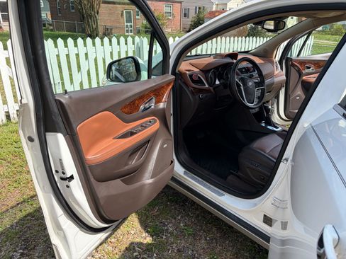 Used 2013 Buick Encore Premium image 12