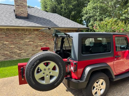 Used 2011 Jeep Wrangler Sport AWD/4WD image 14