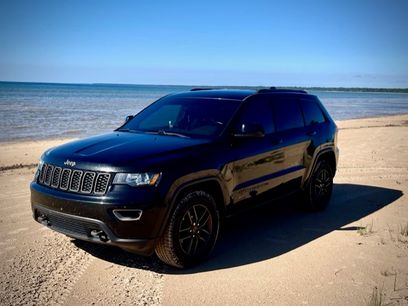 Used 2017 Jeep Grand Cherokee Laredo