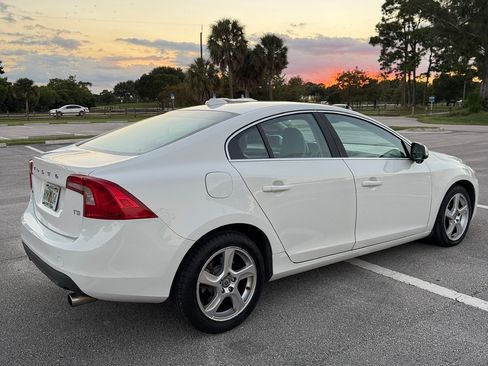 Used 2013 Volvo S60 T5 image 6