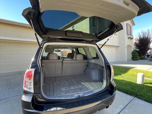 Used 2009 Subaru Forester 2.5X Limited image 11