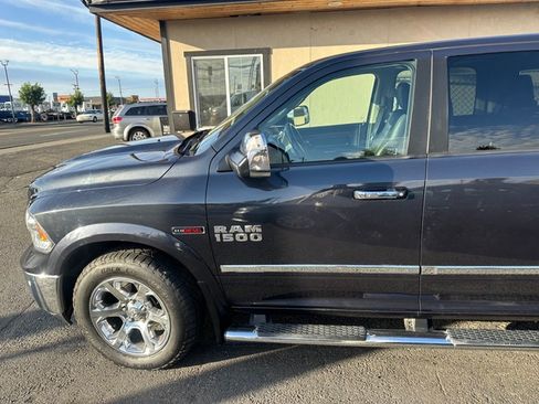 Used 2016 RAM 1500 Laramie w/ Convenience Group image 12