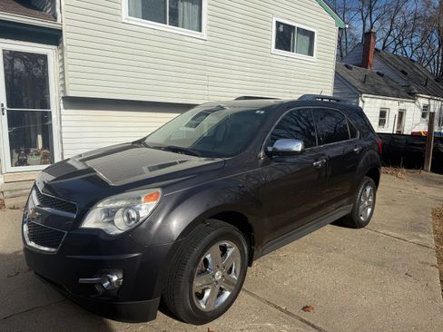 Used 2015 Chevrolet Equinox LTZ image 4