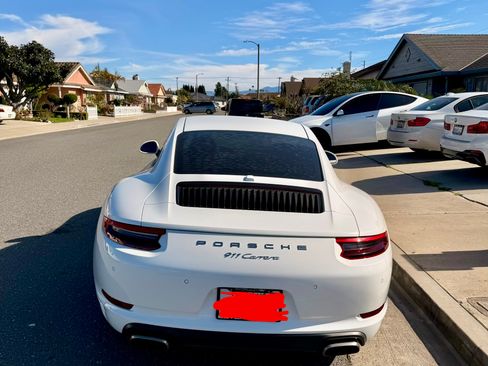 Used 2017 Porsche 911 Carrera image 2