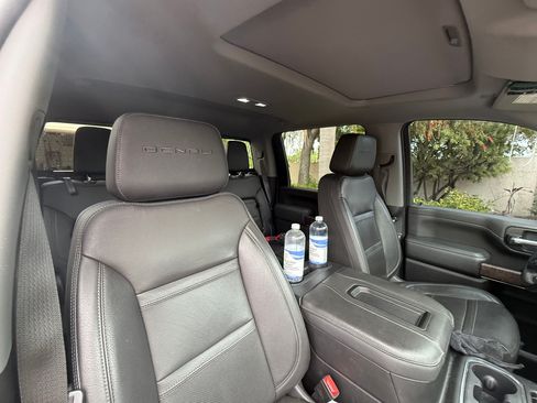 Used 2022 GMC Sierra 3500 Denali w/ Denali Black Diamond Edition image 2