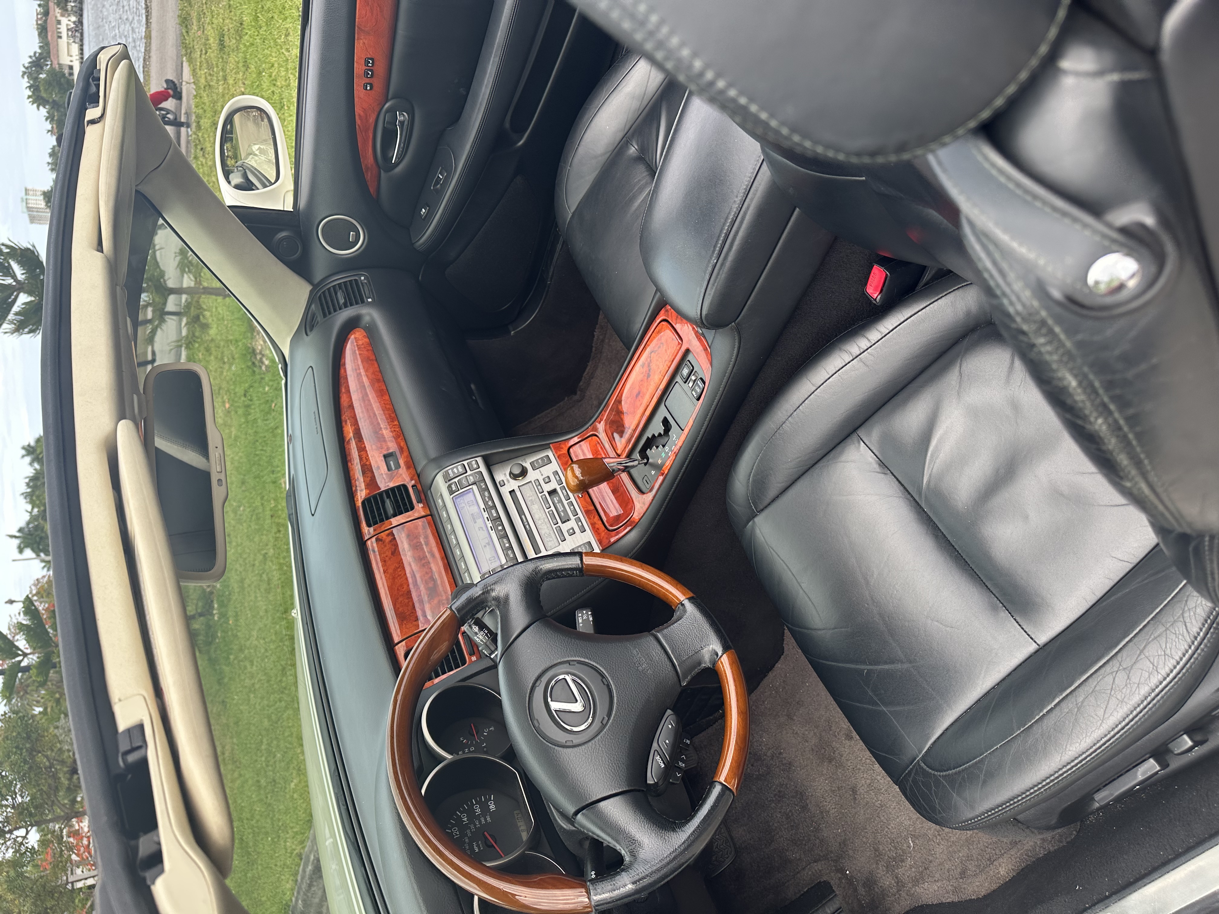 Used 2005 Lexus SC 430 Convertible RWD image 1
