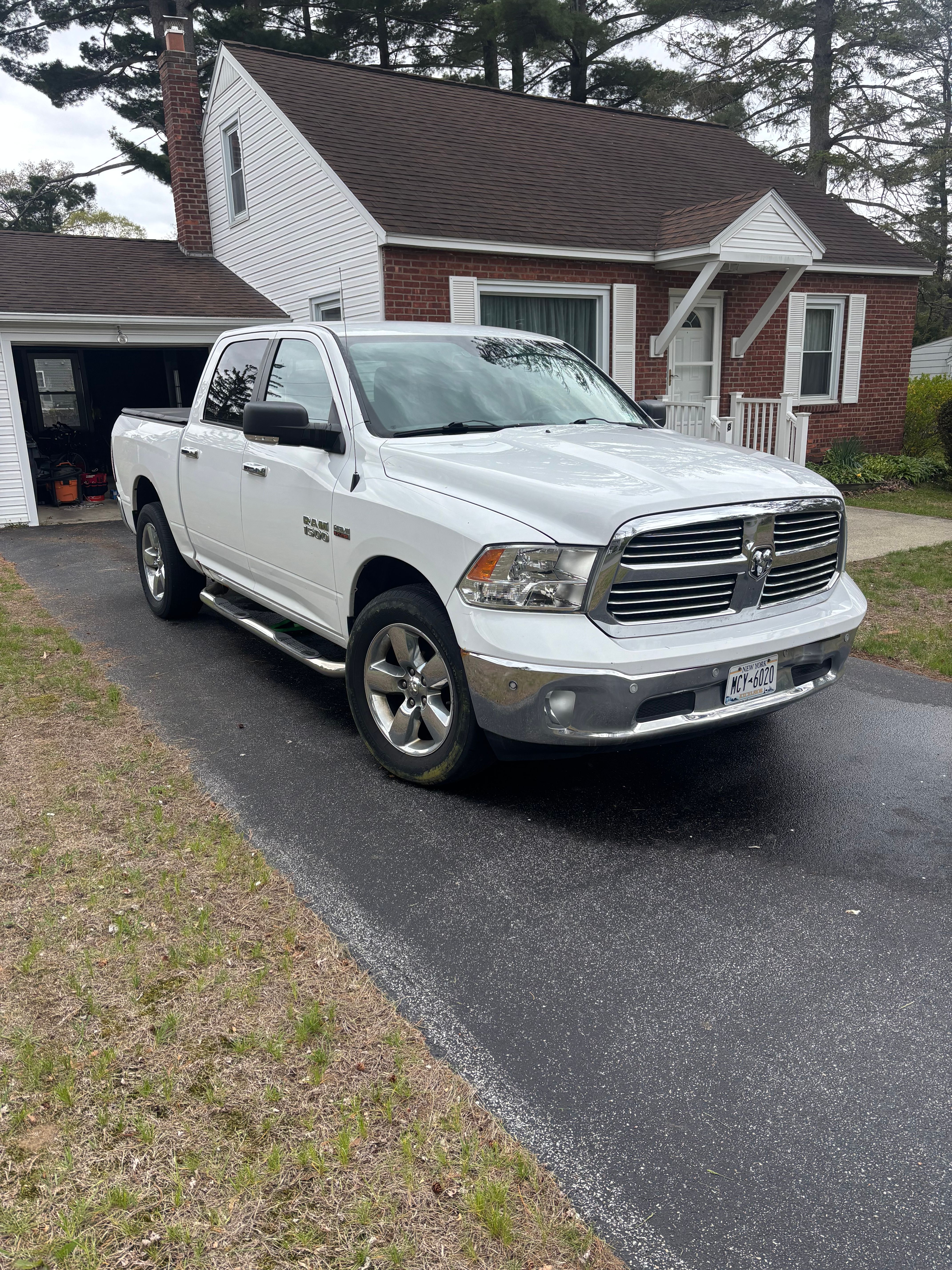 Used 2015 RAM 1500 Big Horn AWD/4WD image 18