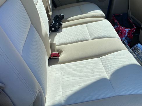 Used 2009 Ford Explorer XLT image 10