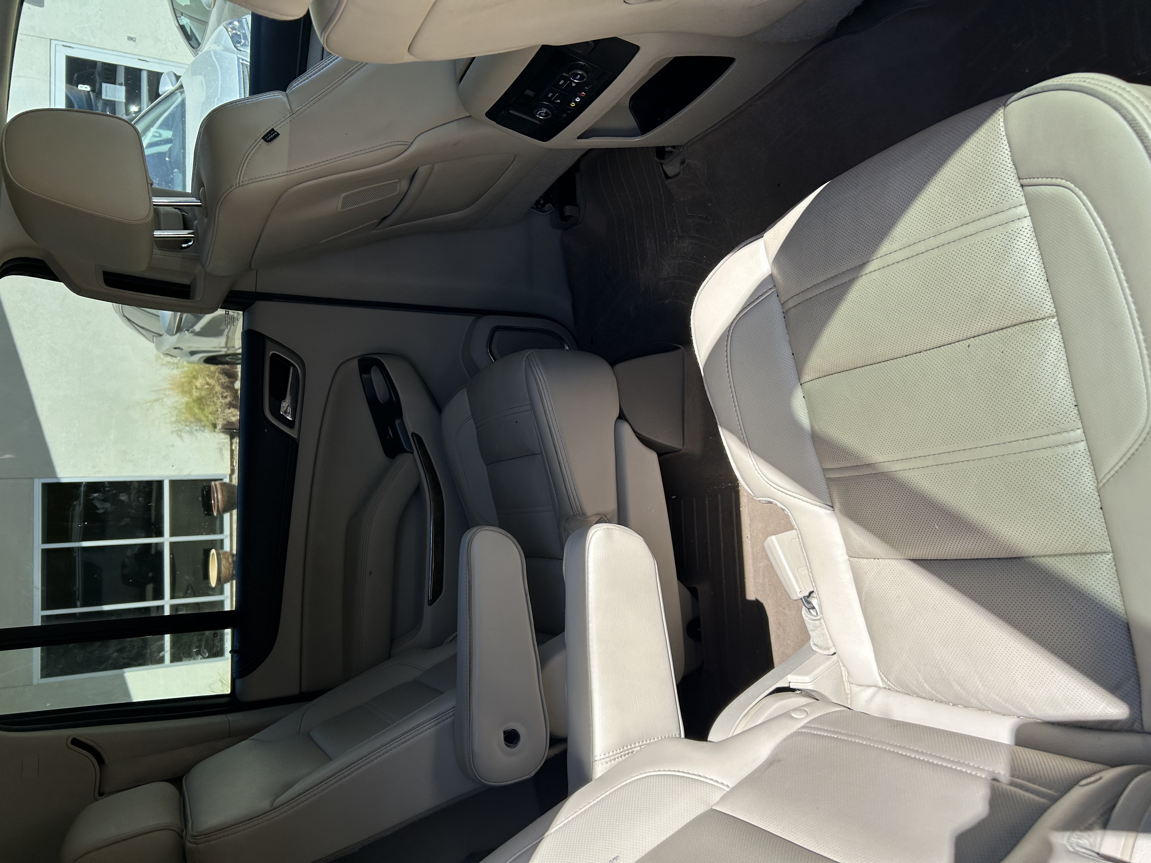 Used 2016 GMC Yukon XL Denali w/ Open Road Package AWD/4WD image 11