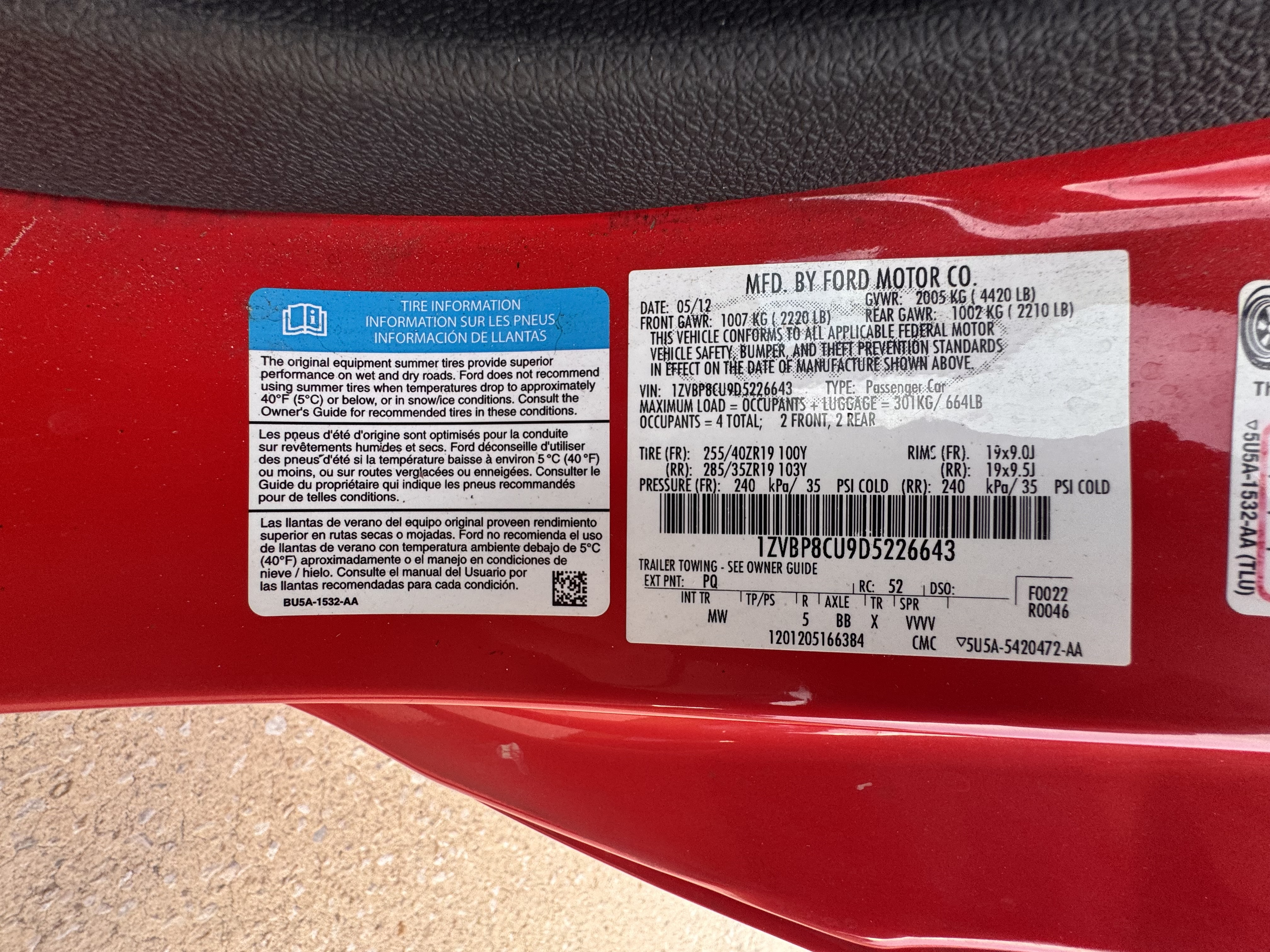 Used 2013 Ford Mustang Boss 302 w/ Boss 302 Accessory Pkg RWD image 18
