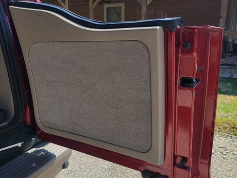 Used 2005 Ford Excursion Eddie Bauer image 20