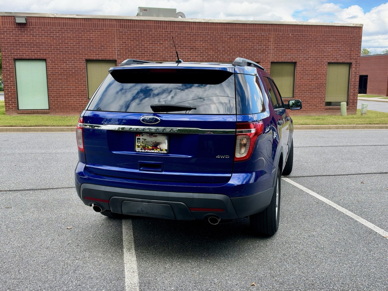 Used 2013 Ford Explorer 4WD w/ Class III Trailer Tow Pkg image 5