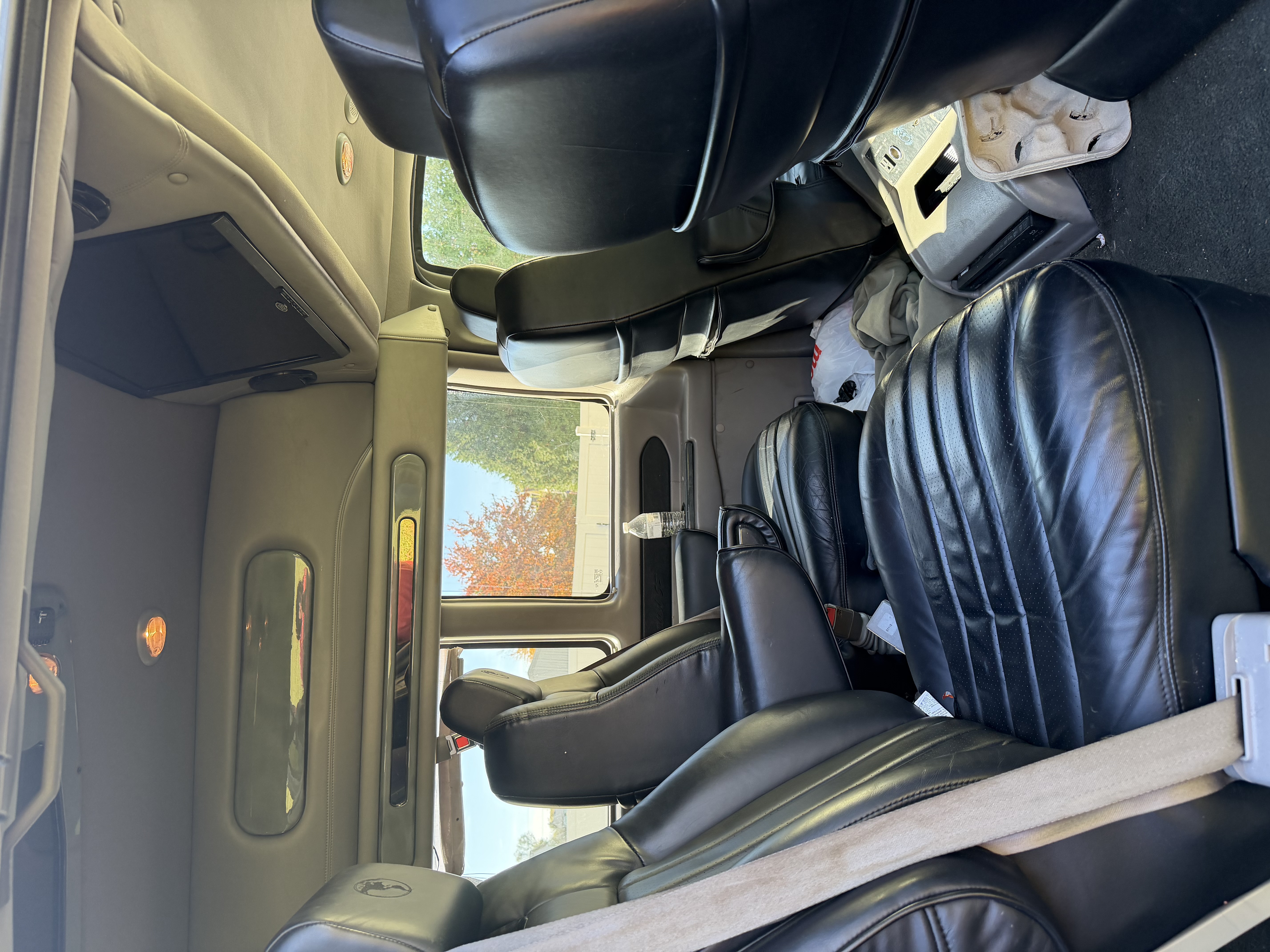 Used 2013 GMC Savana 2500 Extended RWD image 9