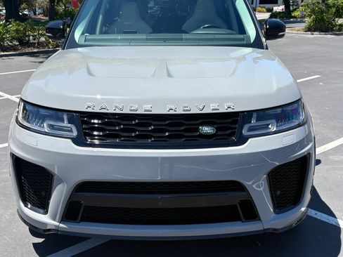 Used 2022 Land Rover Range Rover Sport SVR AWD/4WD image 9