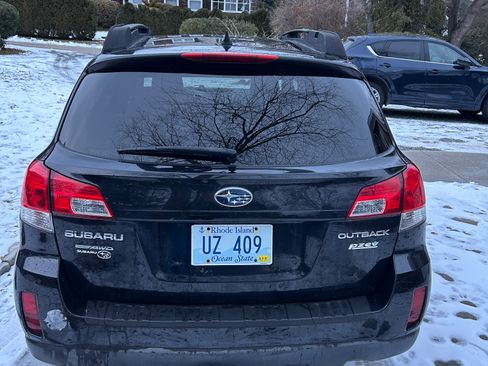 Used 2014 Subaru Outback 2.5i Premium image 2