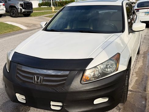Used 2011 Honda Accord EX-L image 18