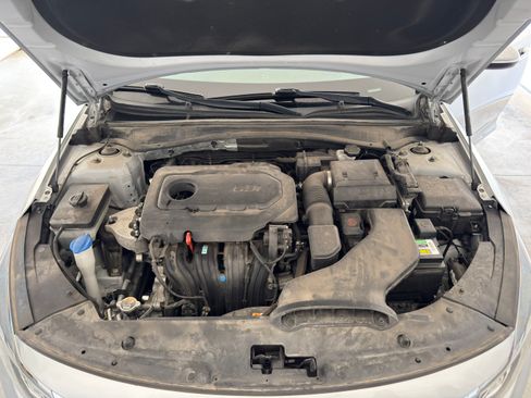 Used 2019 Kia Optima LX image 15