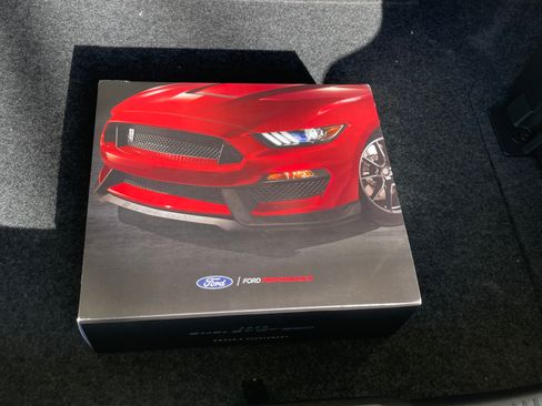 Used 2020 Ford Mustang Shelby GT350 w/ Technology Package image 26
