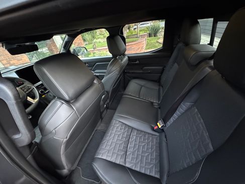 Used 2025 Toyota Tacoma TRD Sport image 10