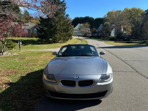 Used 2006 BMW Z4 3.0i image 12