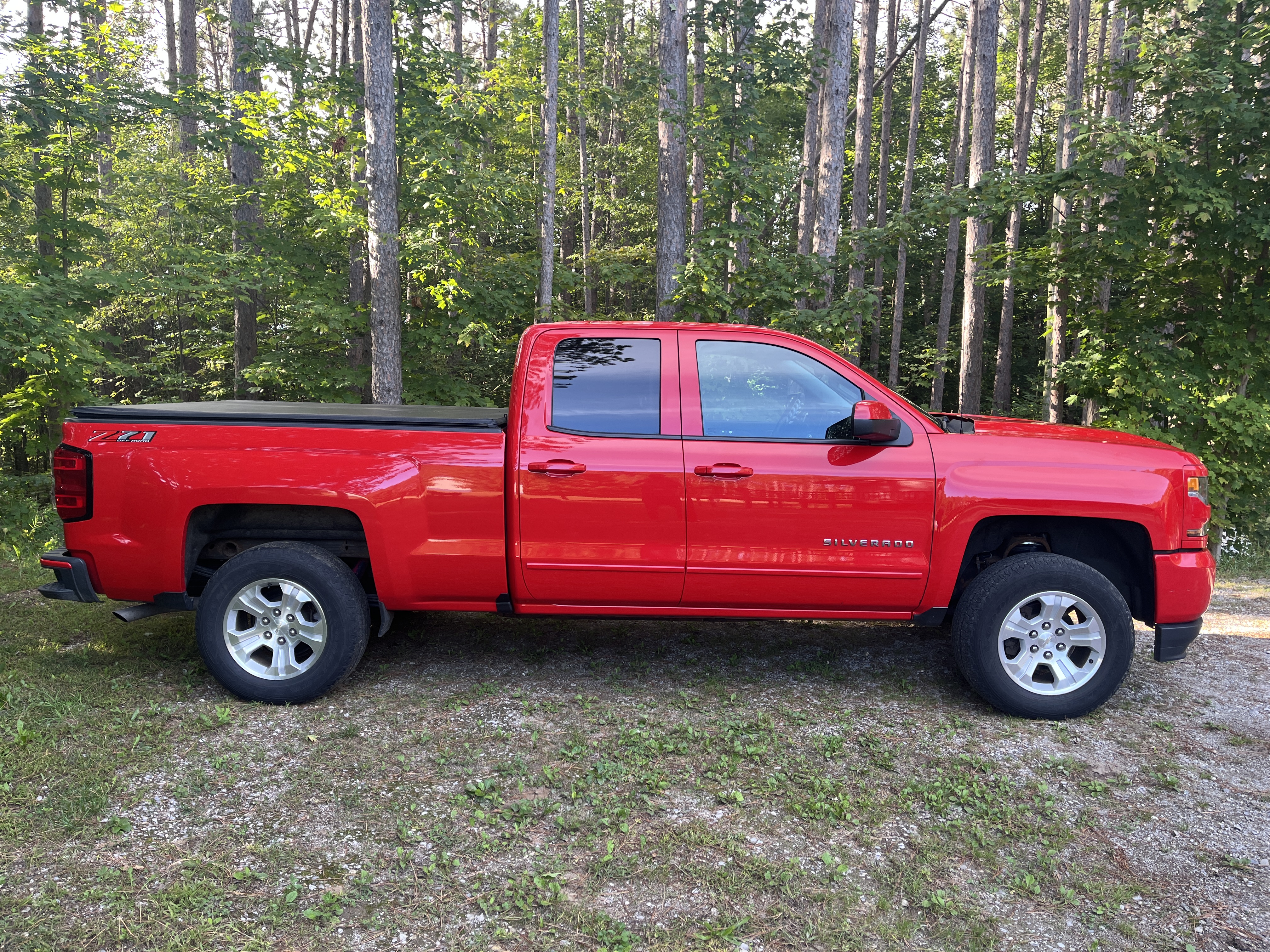 Used 2019 Chevrolet Silverado 1500 LT w/ All Star Edition AWD/4WD image 1