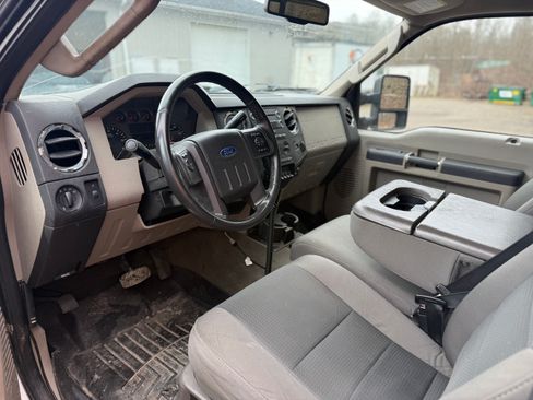Used 2010 Ford F350 XLT image 8