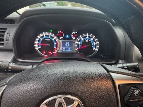 Used 2018 Toyota 4Runner SR5 Premium image 6