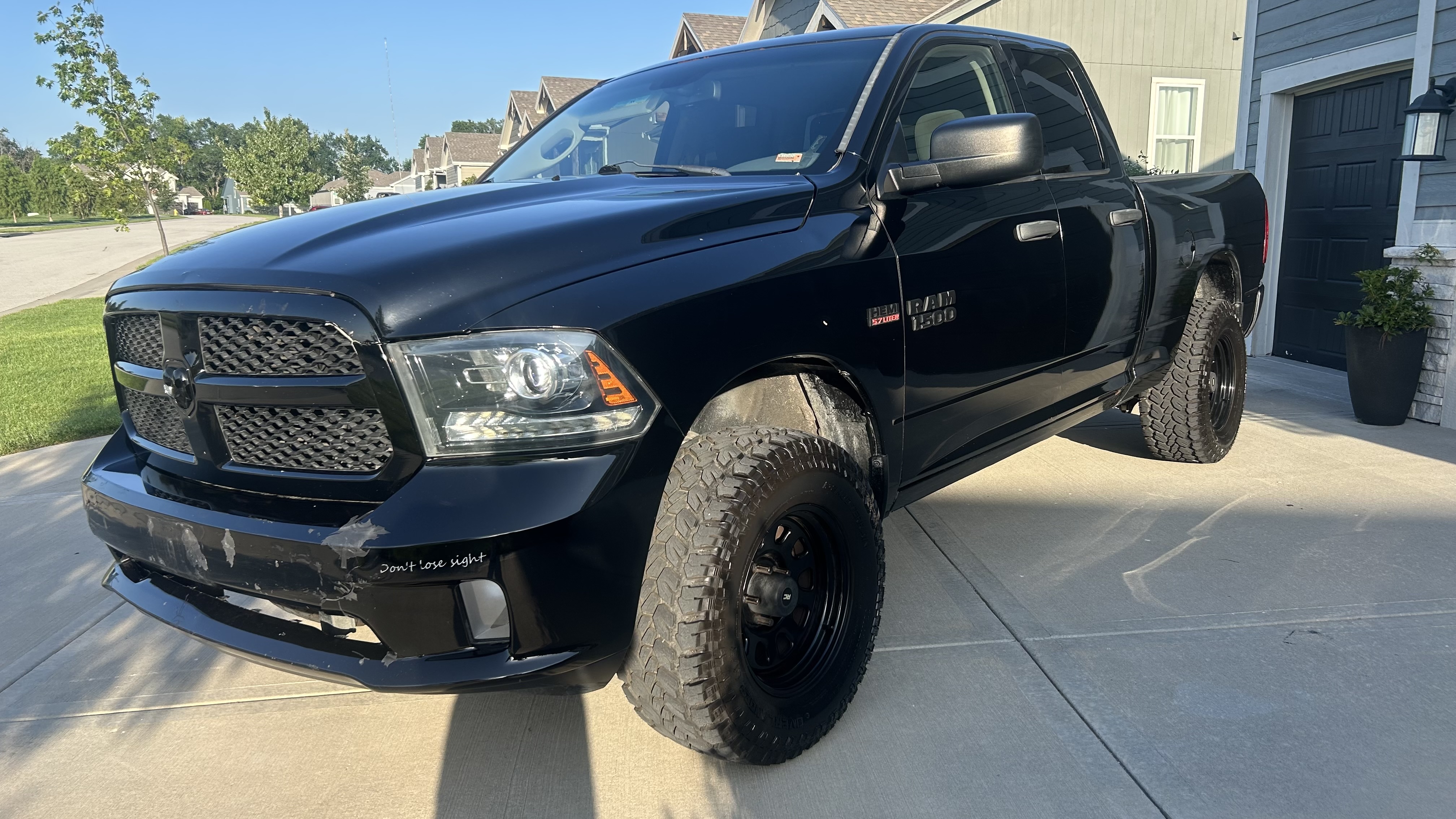 Used 2015 RAM 1500 Express w/ Black Ram 1500 Express Group AWD/4WD image 2