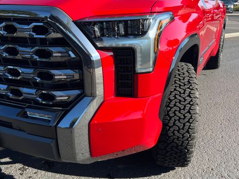 Used 2022 Toyota Tundra Platinum image 4